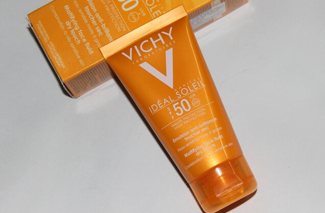 Kem chống nắng Vichy Capital Soleil SPF50 Face Dry Touch